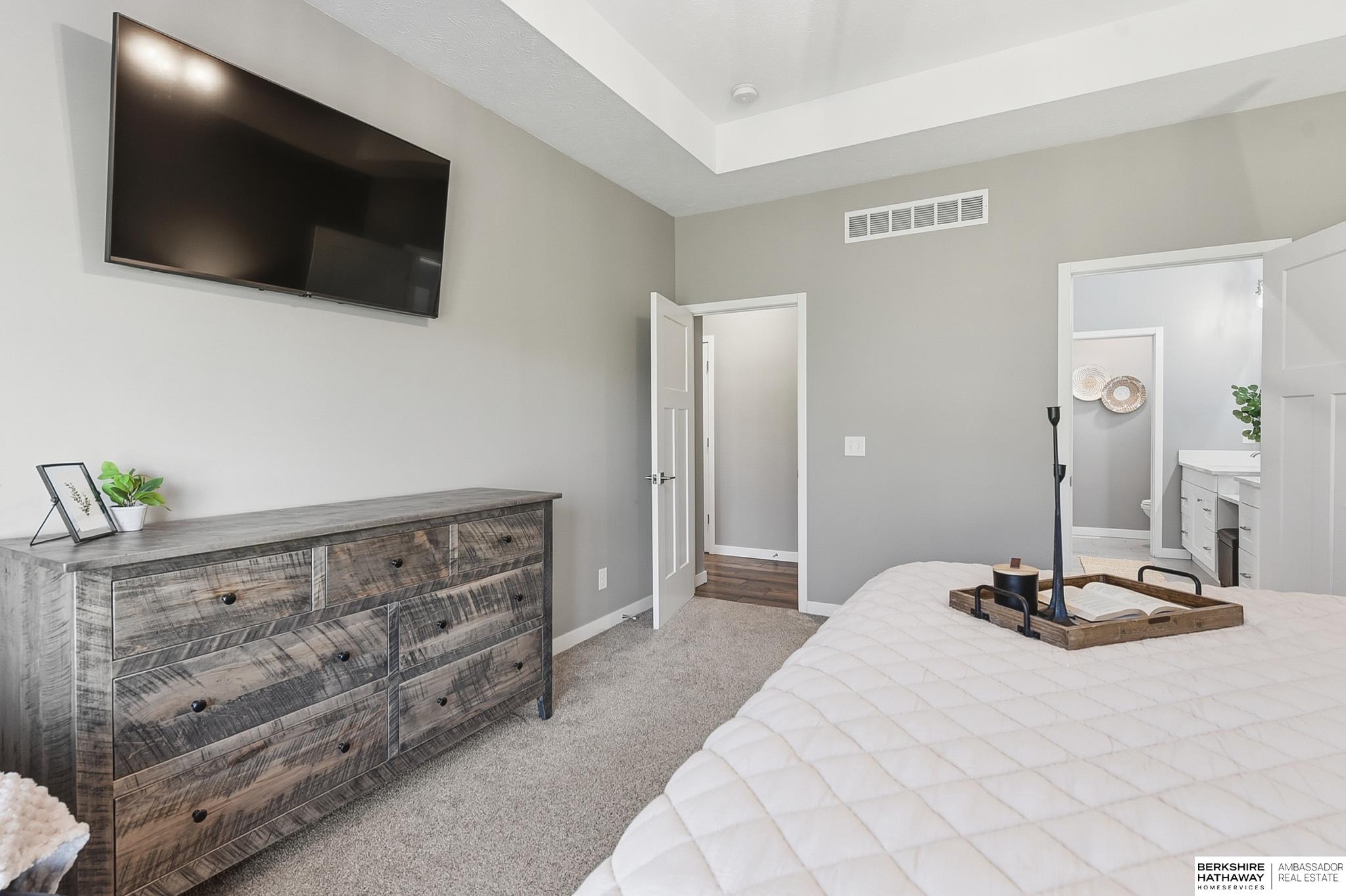 Papillion, Nebraska 68133, United States, 4 Bedrooms Bedrooms, ,3 BathroomsBathrooms,Residential,Active,232787