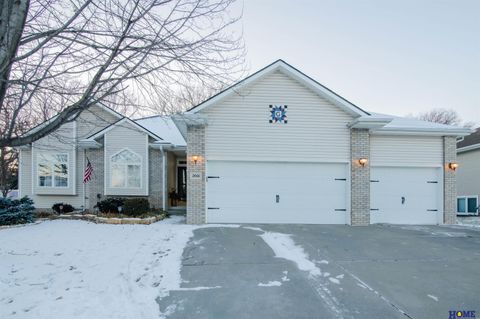 Photo of 2001 N 79th Street, Lincoln, NE 68505 (MLS # 22602568)