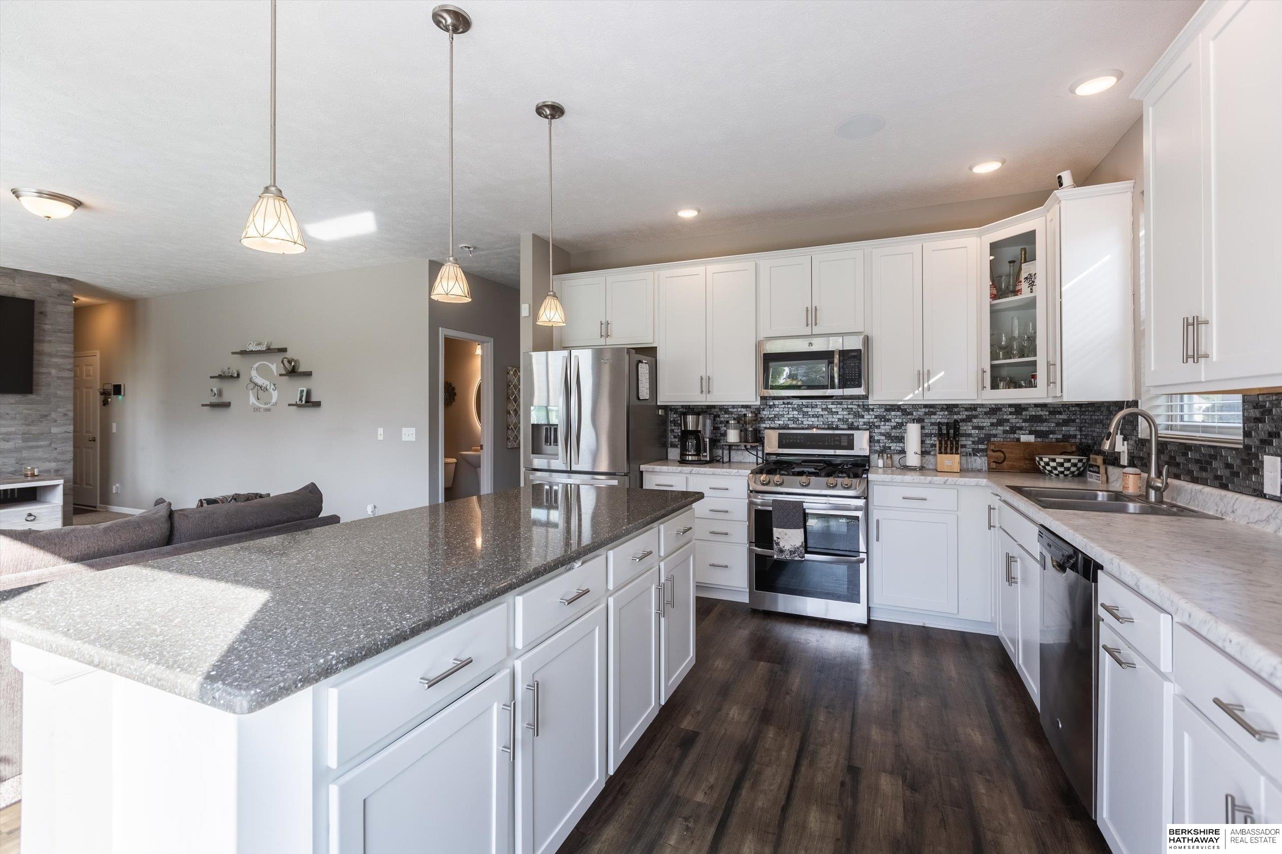 Gretna, Nebraska 68028, United States, 4 Bedrooms Bedrooms, ,2 BathroomsBathrooms,Residential,Active,222280