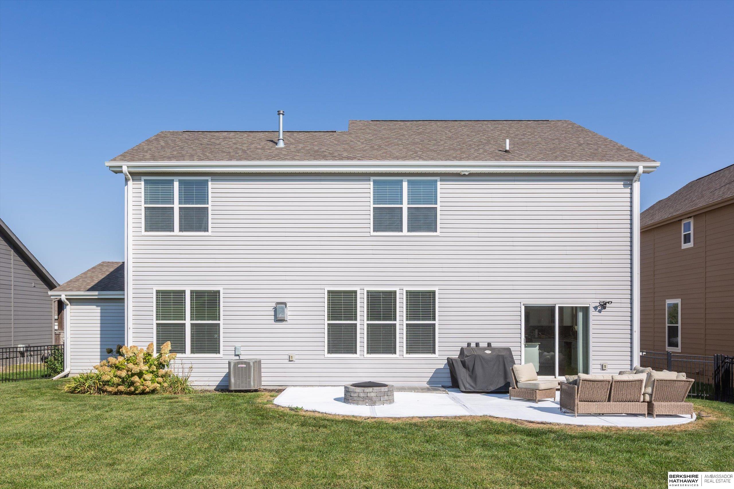 Gretna, Nebraska 68028, United States, 4 Bedrooms Bedrooms, ,2 BathroomsBathrooms,Residential,Active,222280