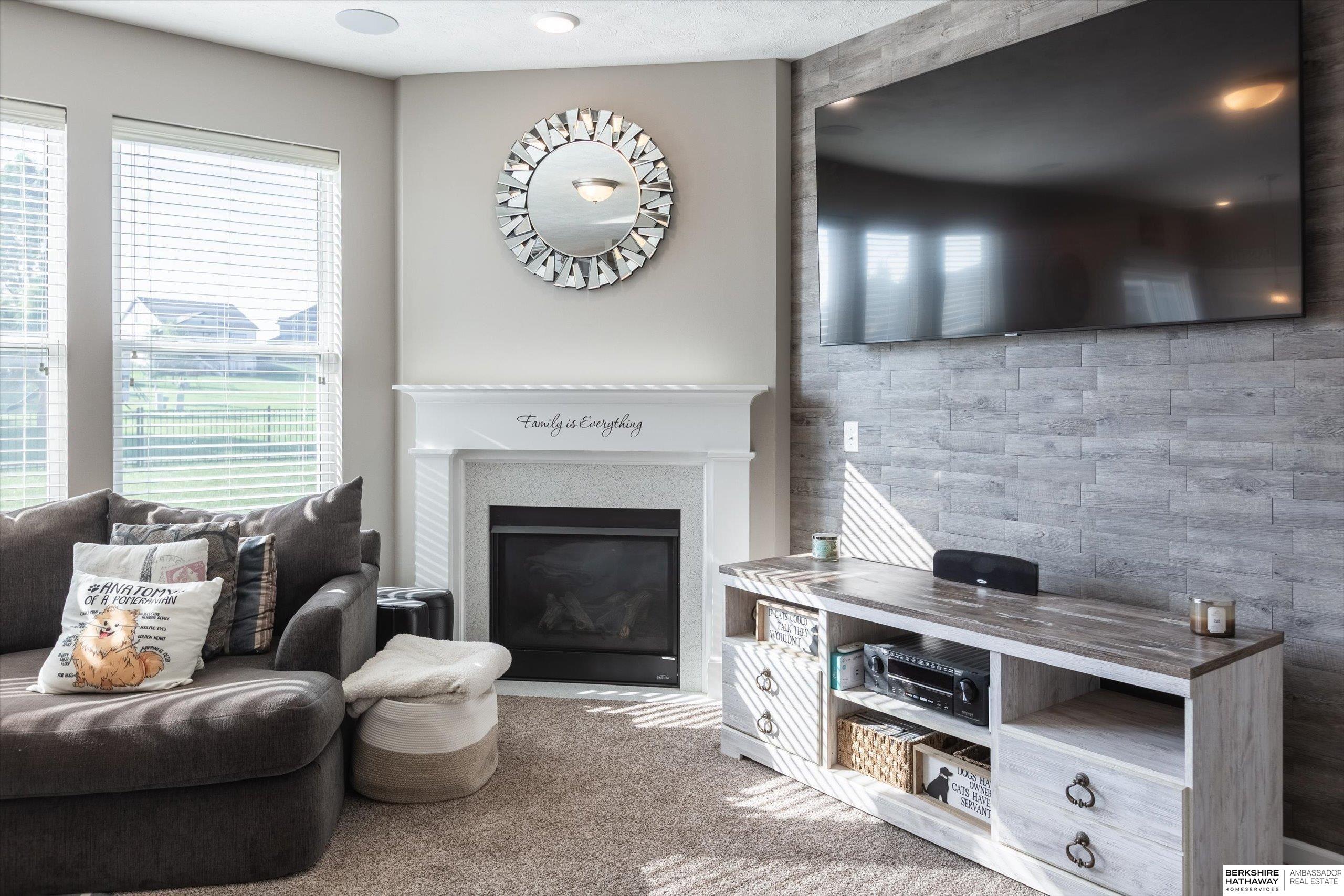 Gretna, Nebraska 68028, United States, 4 Bedrooms Bedrooms, ,2 BathroomsBathrooms,Residential,Active,222280