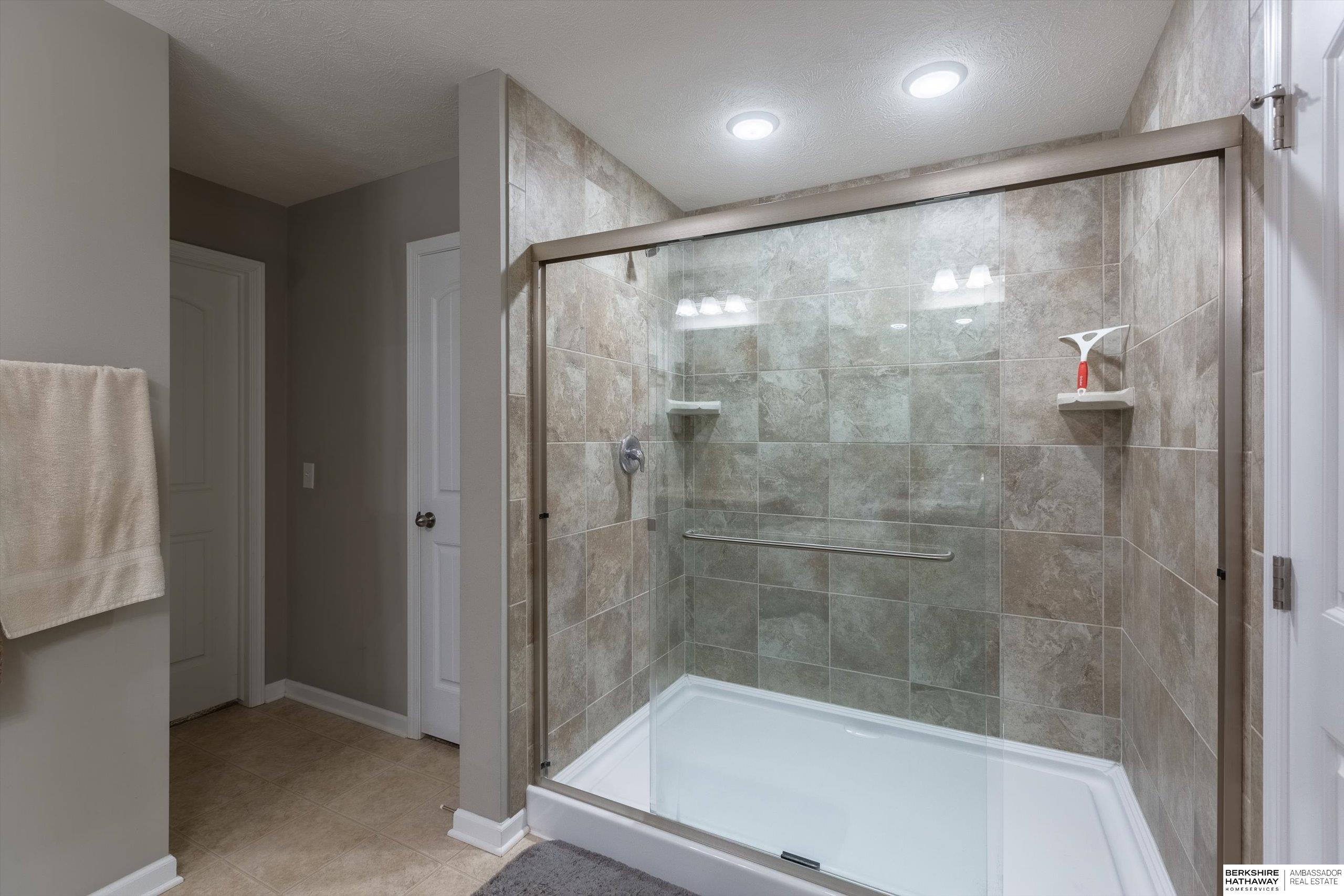 Gretna, Nebraska 68028, United States, 4 Bedrooms Bedrooms, ,2 BathroomsBathrooms,Residential,Active,222280