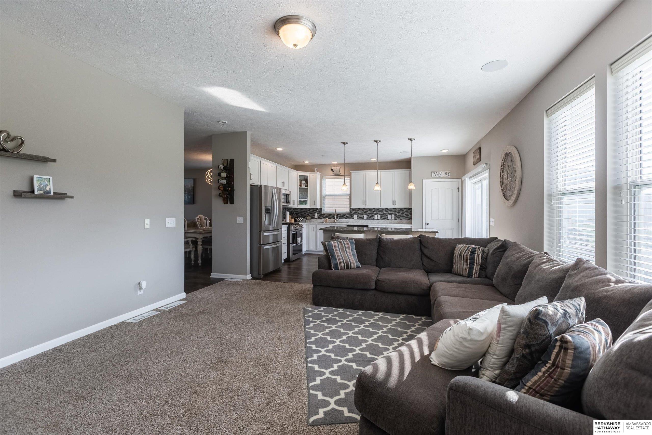 Gretna, Nebraska 68028, United States, 4 Bedrooms Bedrooms, ,2 BathroomsBathrooms,Residential,Active,222280