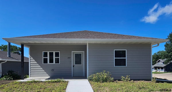 209 E GROVE ST, SUTTON, NE 68979 - Image ffcfbc4d387e8cd293e180edfdd9c9f7/3570091372