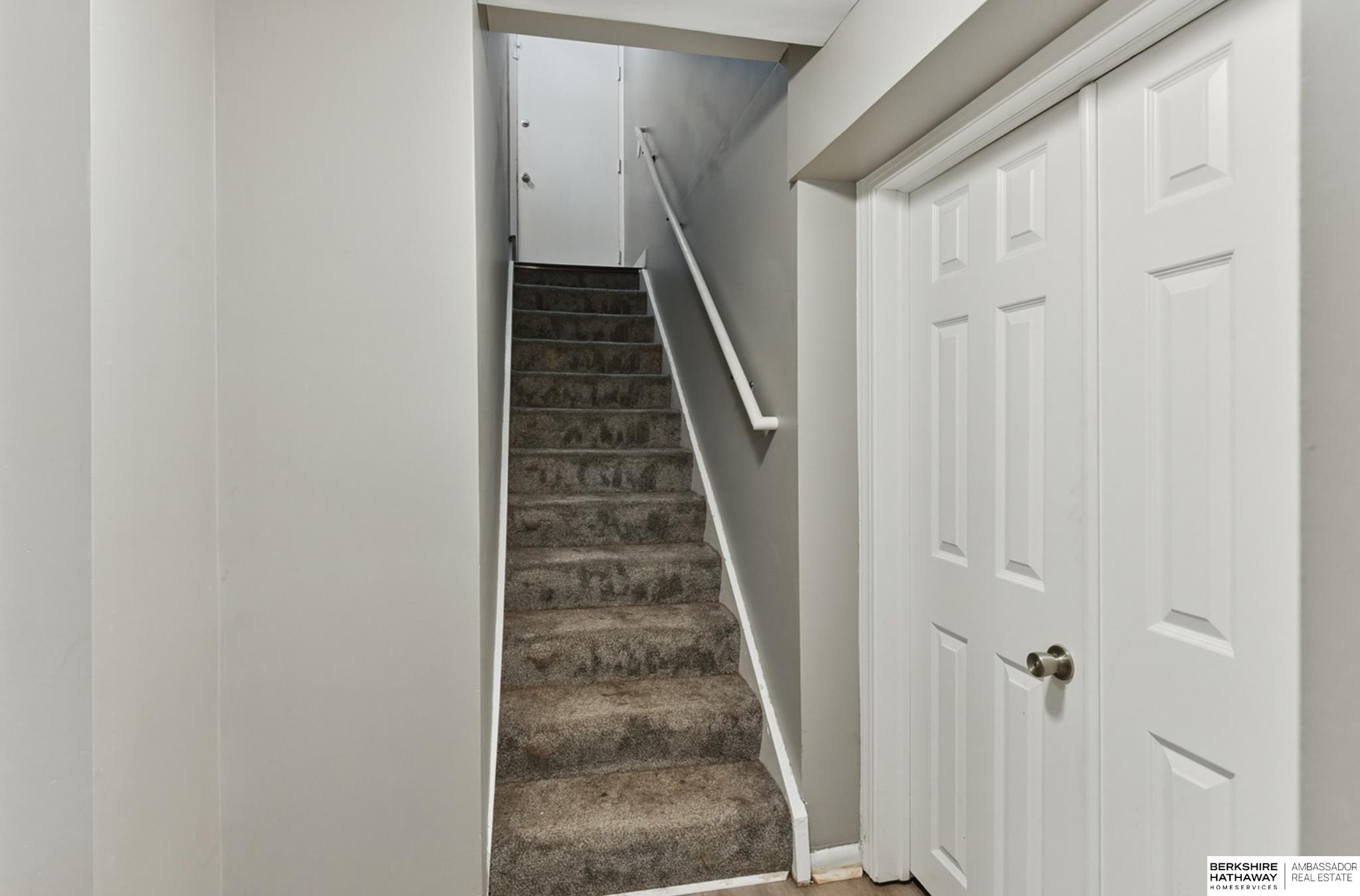 Omaha, Nebraska 68114, United States, 3 Bedrooms Bedrooms, ,2 BathroomsBathrooms,Residential,Pending,130728