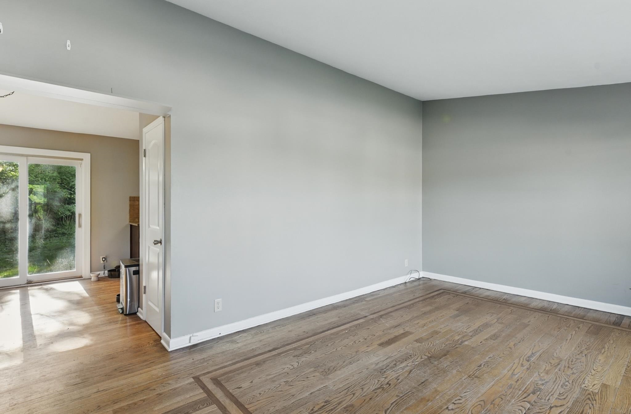 Omaha, Nebraska 68114, United States, 3 Bedrooms Bedrooms, ,2 BathroomsBathrooms,Residential,Pending,130728