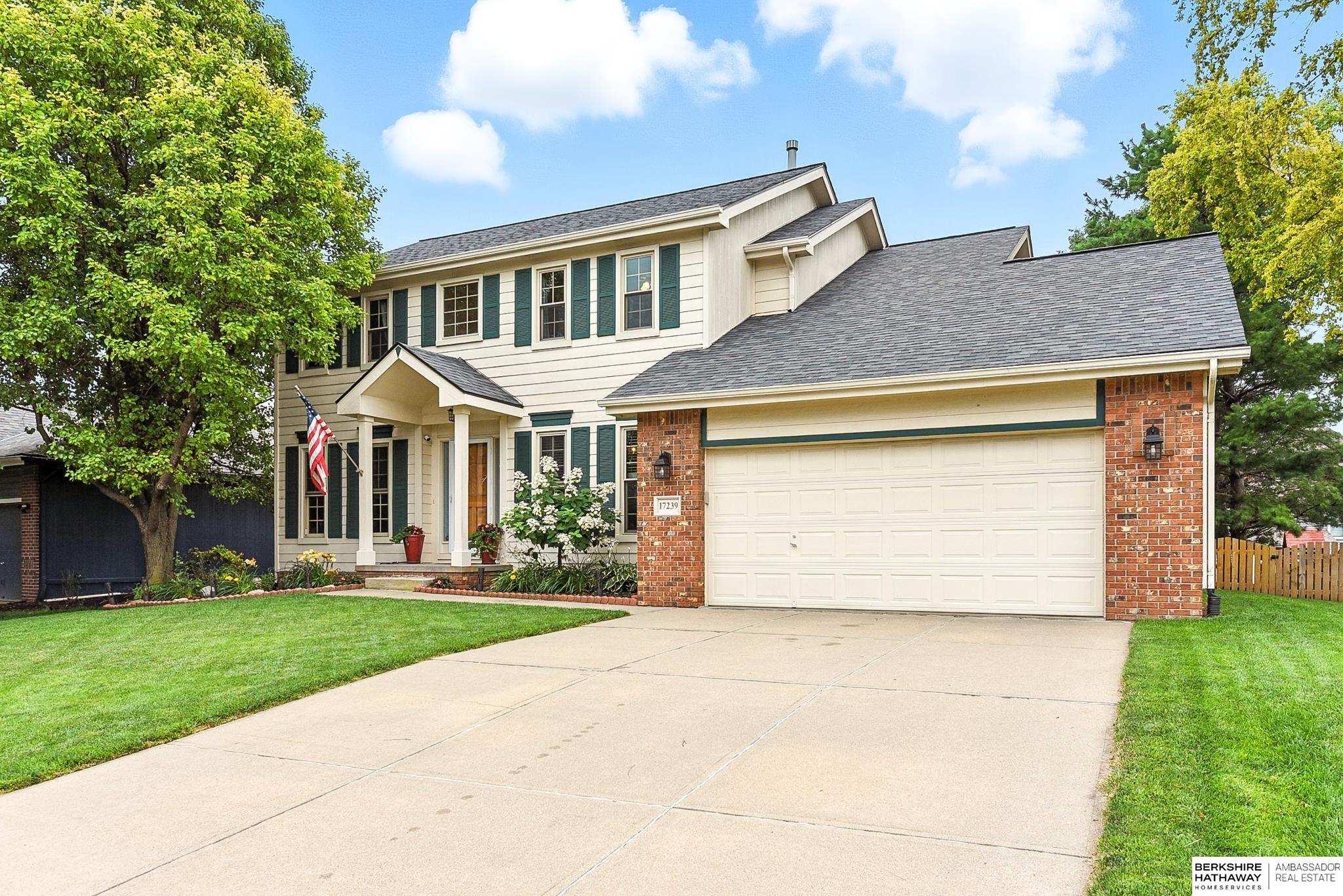 Omaha, Nebraska 68135, United States, 4 Bedrooms Bedrooms, ,3 BathroomsBathrooms,Residential,Active,197316