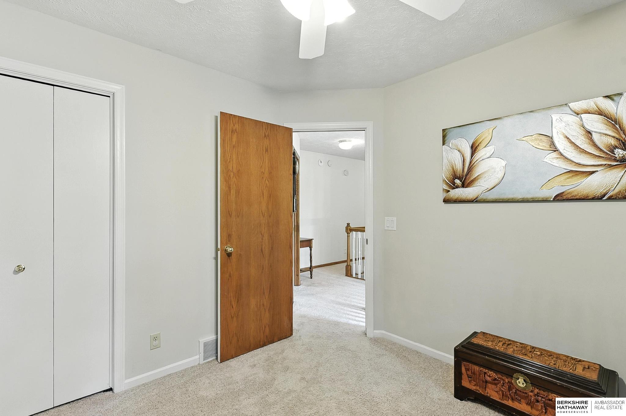 Omaha, Nebraska 68135, United States, 4 Bedrooms Bedrooms, ,3 BathroomsBathrooms,Residential,Active,197316