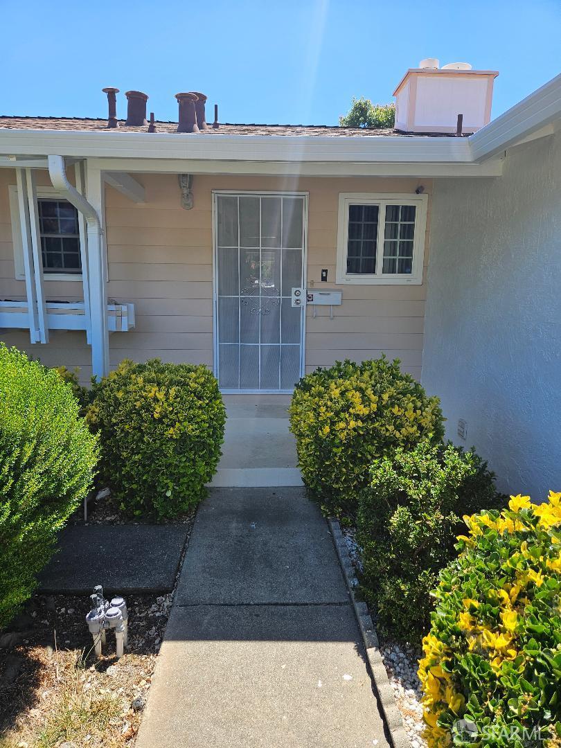 36265 Cedar Boulevard