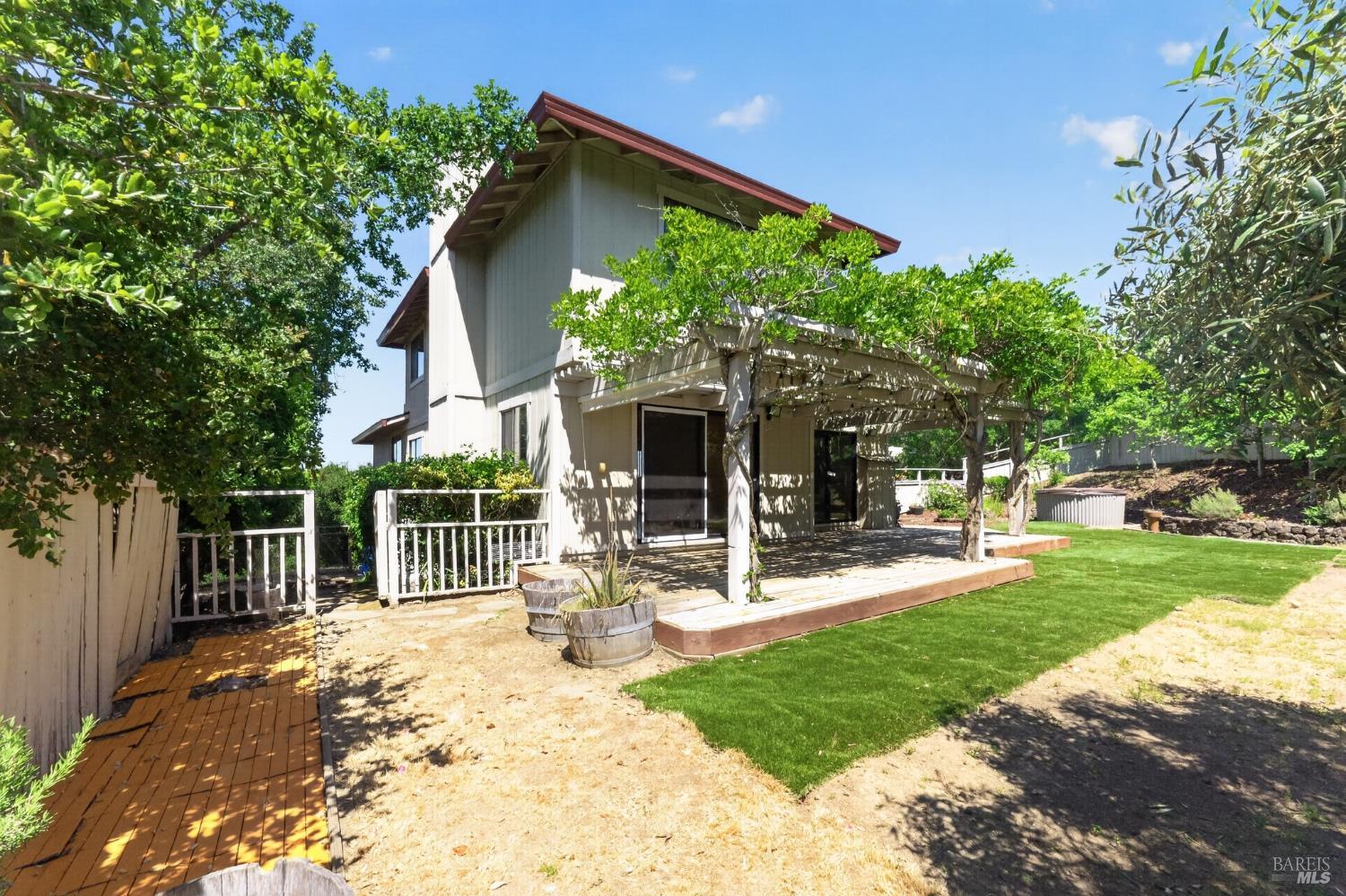 4 Harris Hill Drive