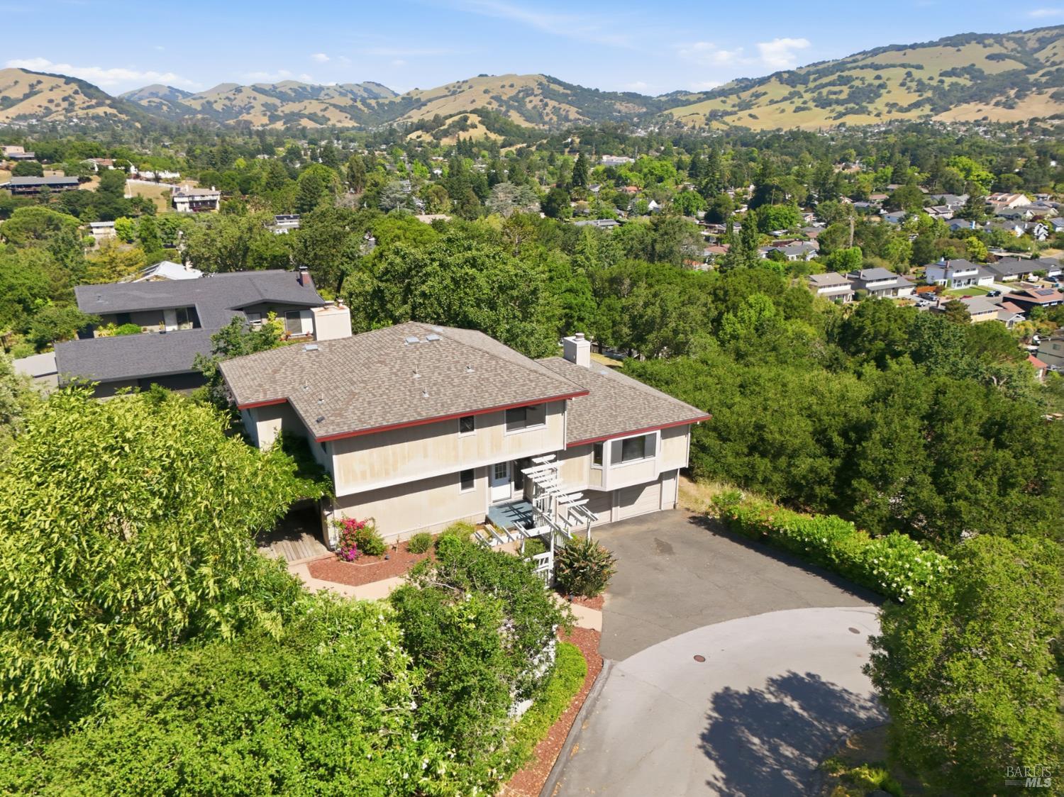 4 Harris Hill Drive