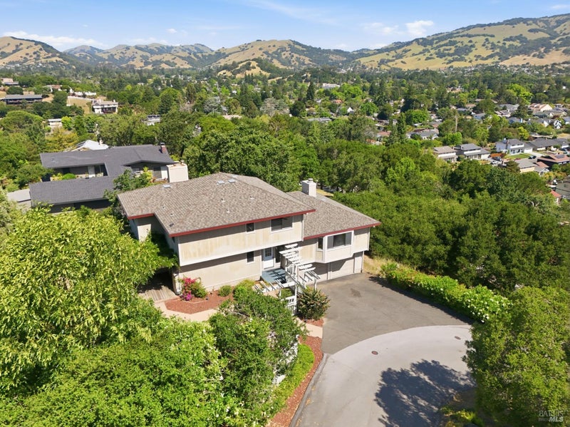 4 Harris Hill Drive