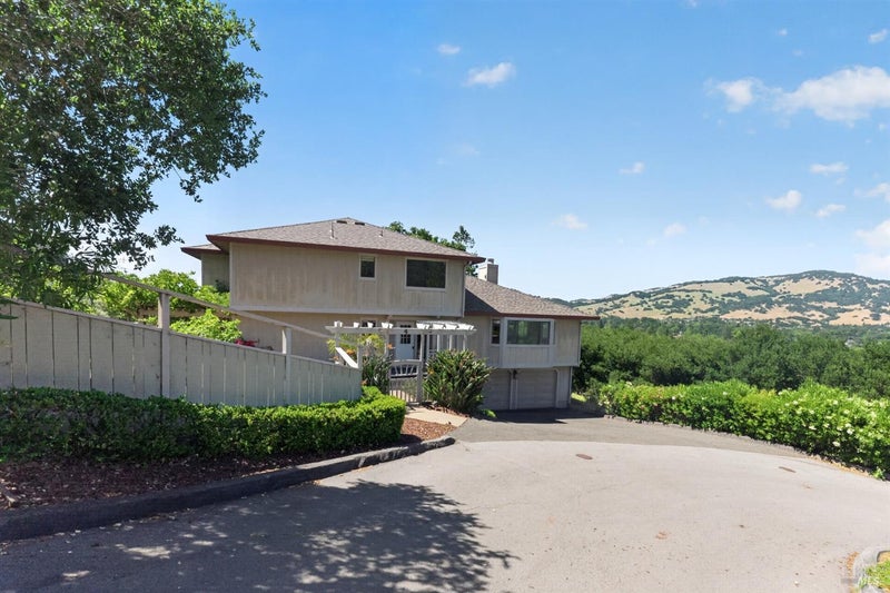 4 Harris Hill Drive