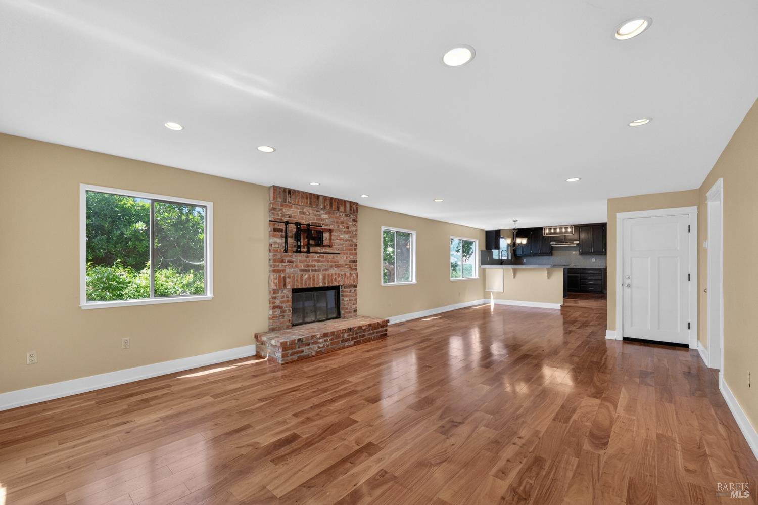 4 Harris Hill Drive