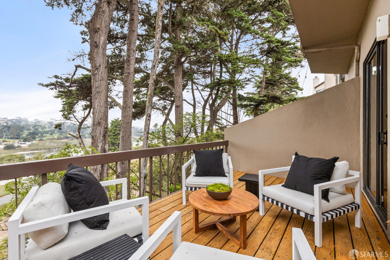 150 S Lake Merced Hills