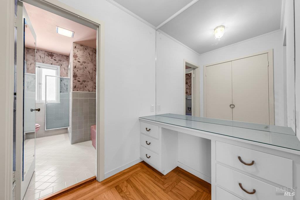 San Rafael, California 94901, United States, 3 Bedrooms Bedrooms, ,4 BathroomsBathrooms,Residential,Pending,203548