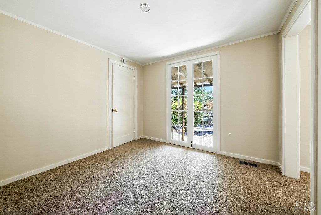 San Rafael, California 94901, United States, 3 Bedrooms Bedrooms, ,4 BathroomsBathrooms,Residential,Pending,203548