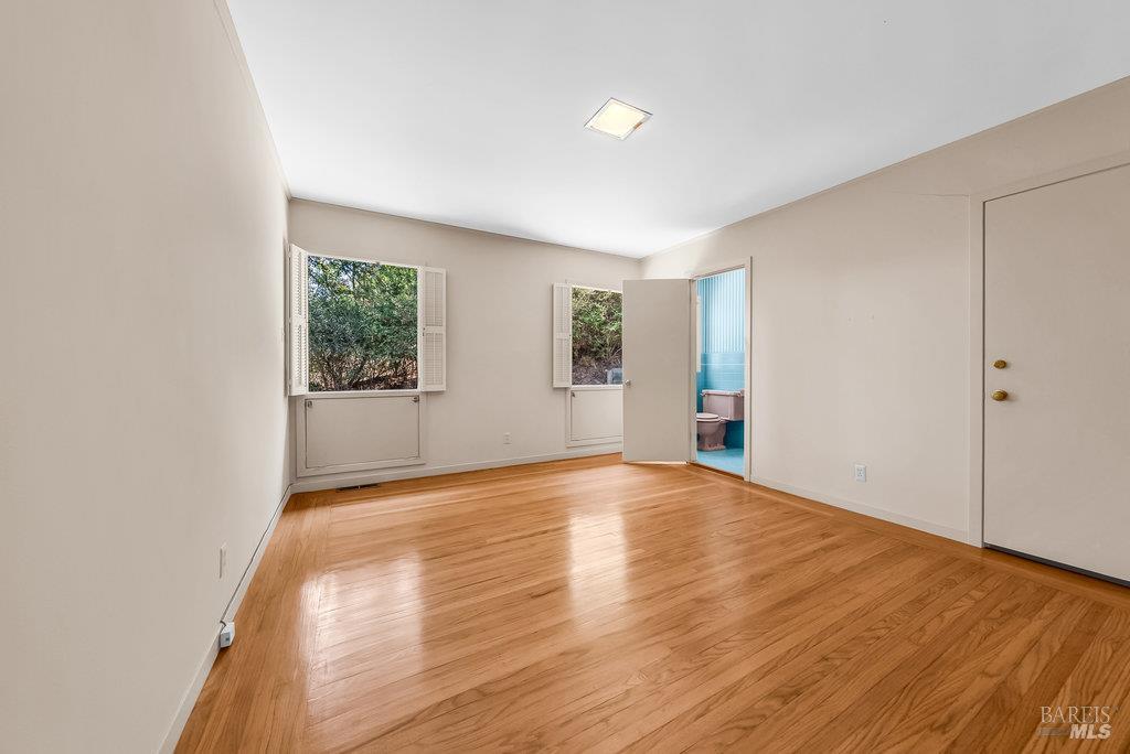 San Rafael, California 94901, United States, 3 Bedrooms Bedrooms, ,4 BathroomsBathrooms,Residential,Pending,203548