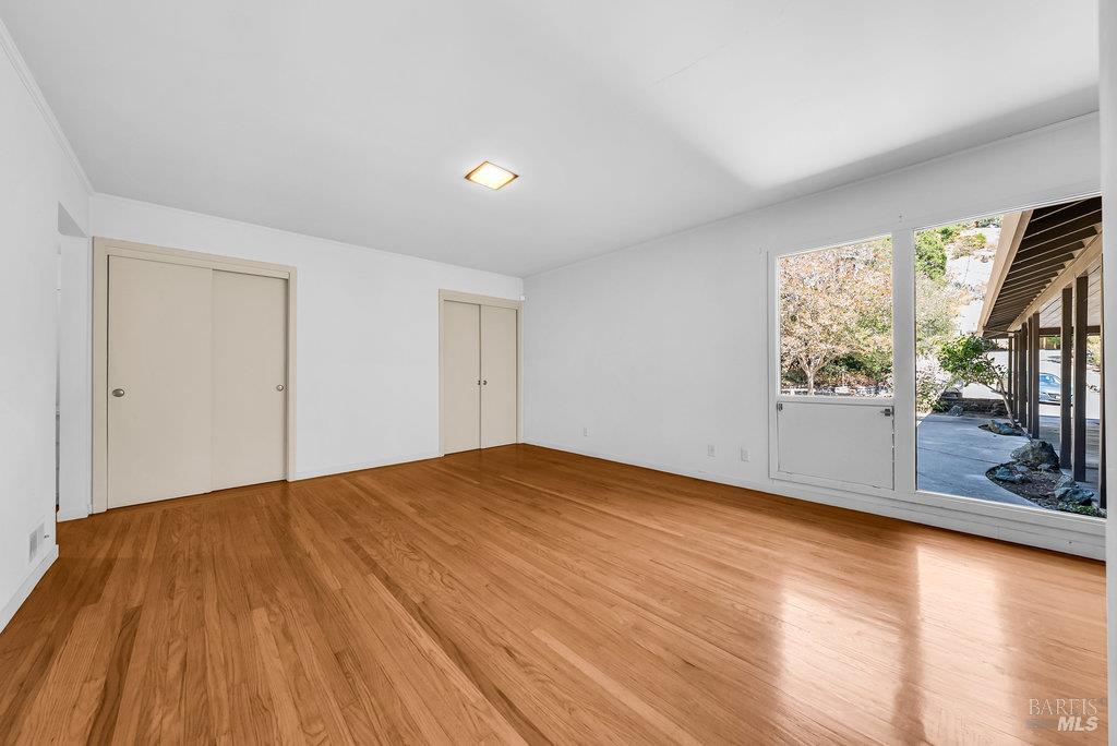 San Rafael, California 94901, United States, 3 Bedrooms Bedrooms, ,4 BathroomsBathrooms,Residential,Pending,203548