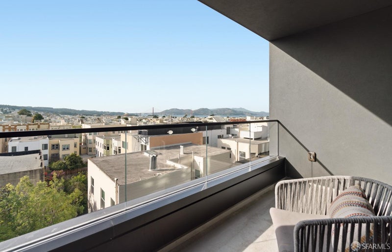 2525 Van Ness Avenue 502
