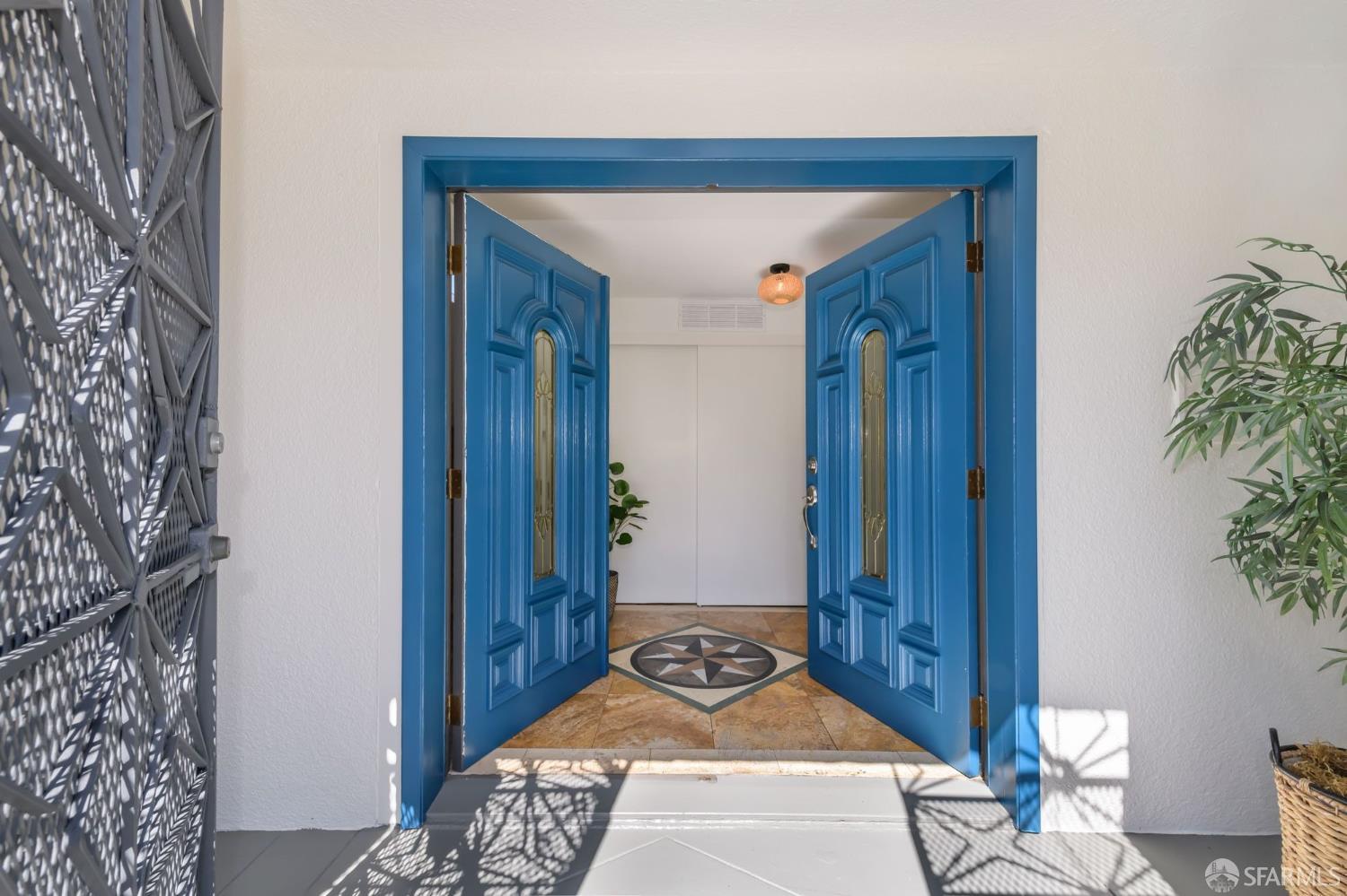 1034 Hollister Avenue, San Francisco CA 94124