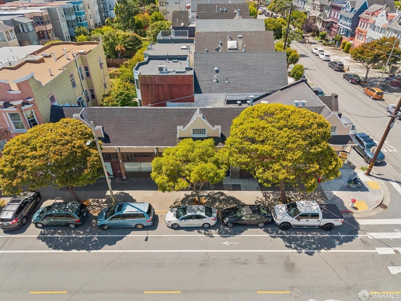 700 10th Avenue