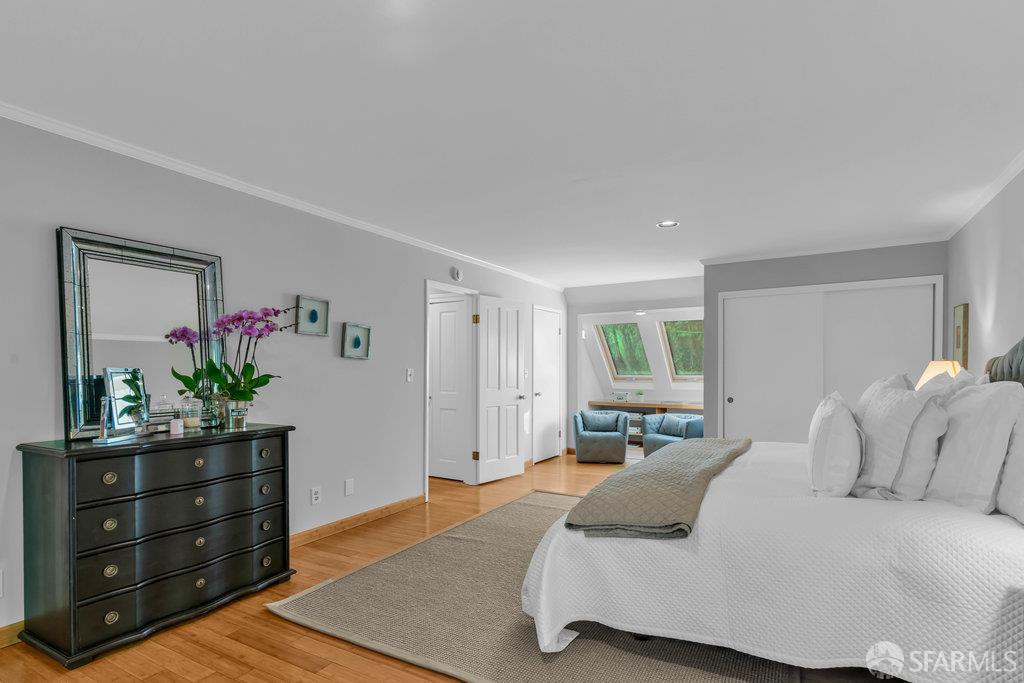 Oakland, California 94610, United States, 4 Bedrooms Bedrooms, ,3 BathroomsBathrooms,Residential,Active,247246