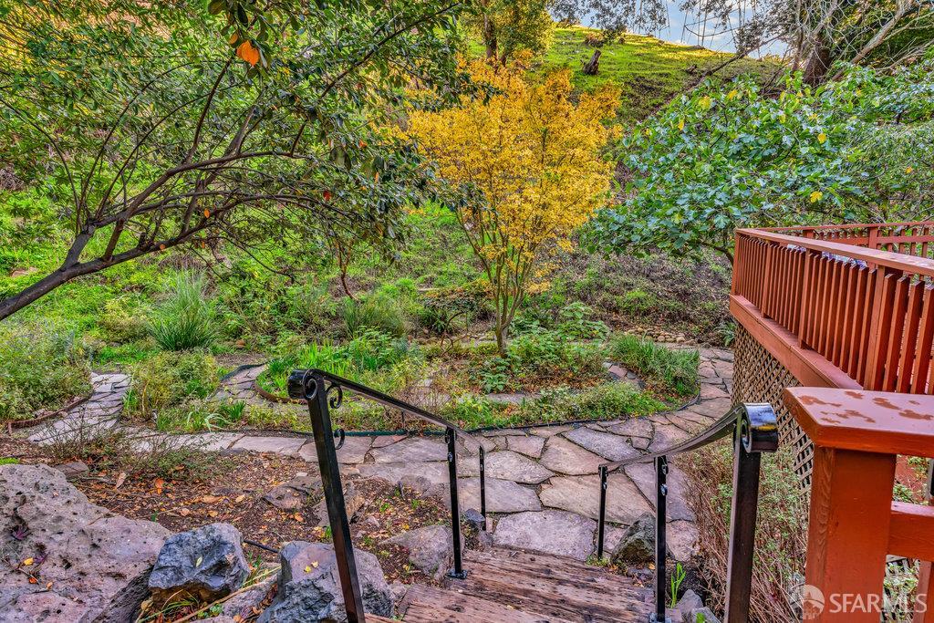 Oakland, California 94610, United States, 4 Bedrooms Bedrooms, ,3 BathroomsBathrooms,Residential,Active,247246