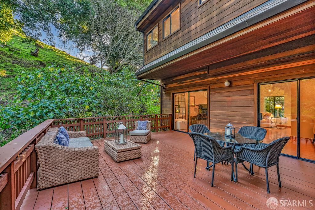 Oakland, California 94610, United States, 4 Bedrooms Bedrooms, ,3 BathroomsBathrooms,Residential,Active,247246