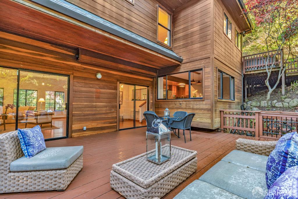 Oakland, California 94610, United States, 4 Bedrooms Bedrooms, ,3 BathroomsBathrooms,Residential,Active,247246