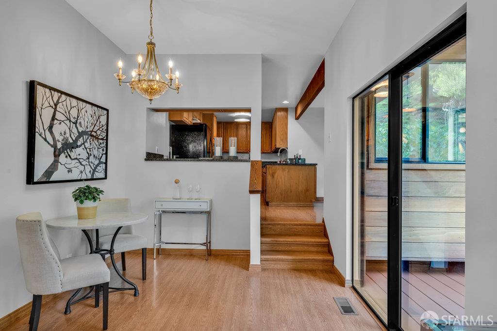 Oakland, California 94610, United States, 4 Bedrooms Bedrooms, ,3 BathroomsBathrooms,Residential,Active,247246