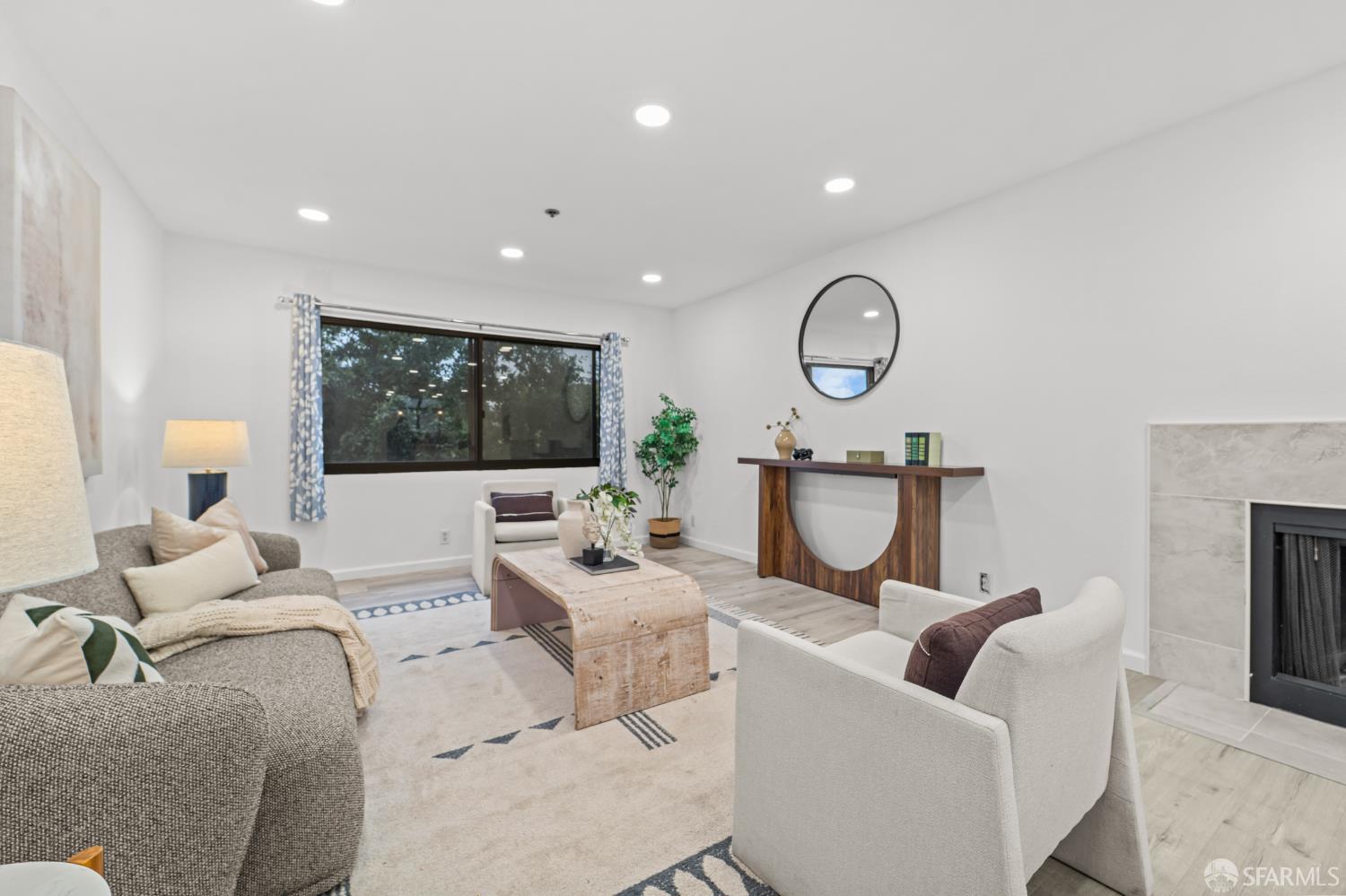 117 California Avenue D203