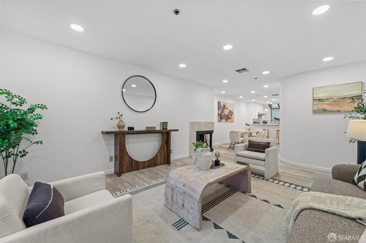 117 California Avenue D203