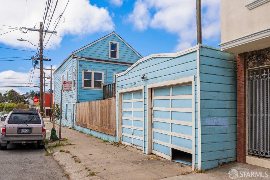 300 Burrows Street