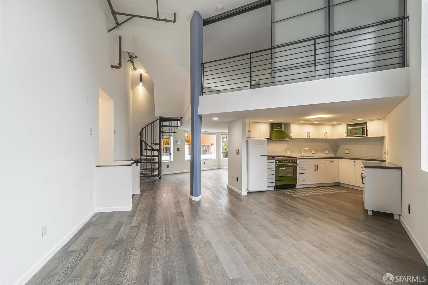 MLS: 425010329