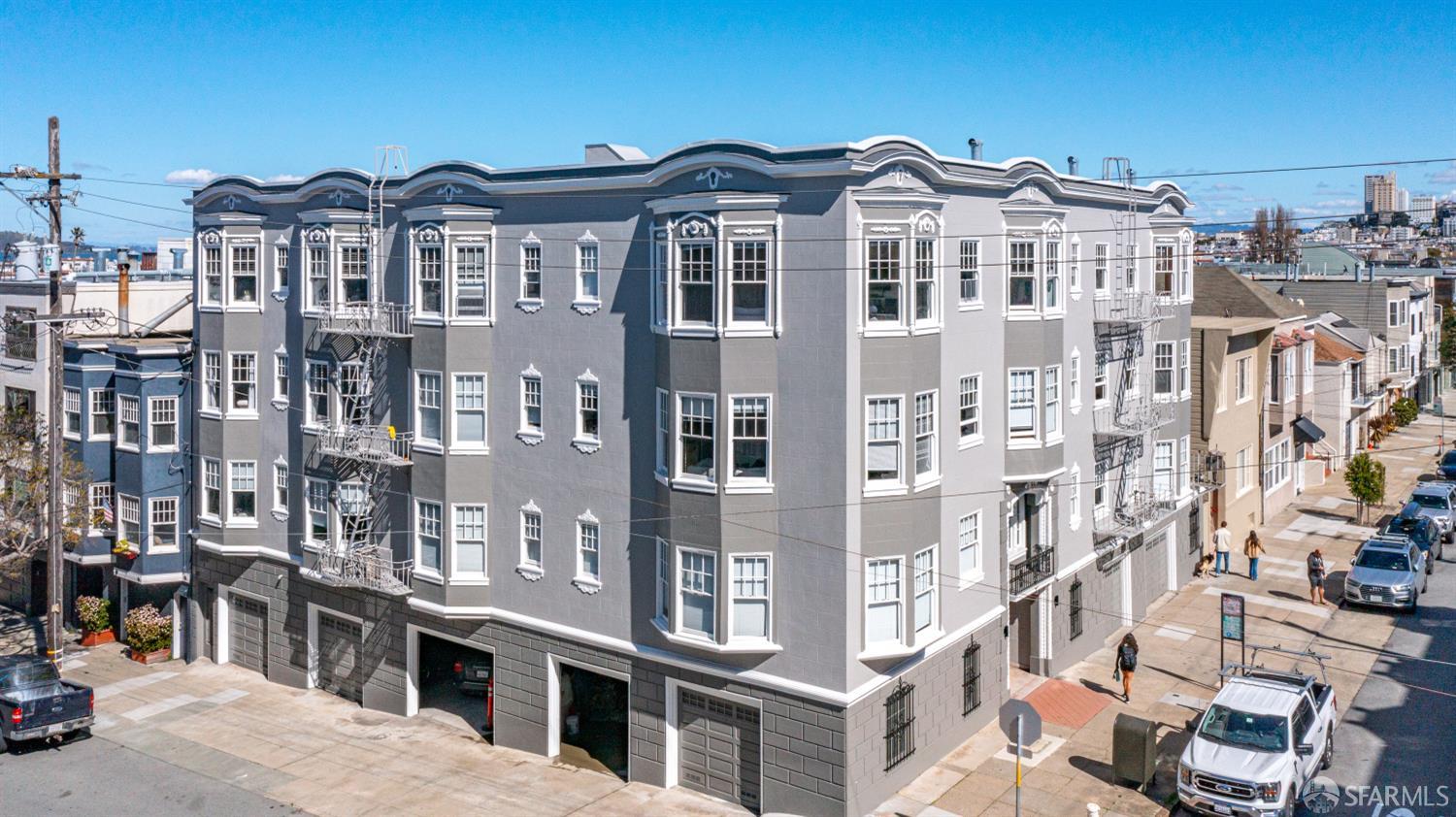 2490 Greenwich Street
