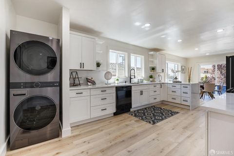 3568 Harper Street, Oakland, CA 94601 - #: 425070643