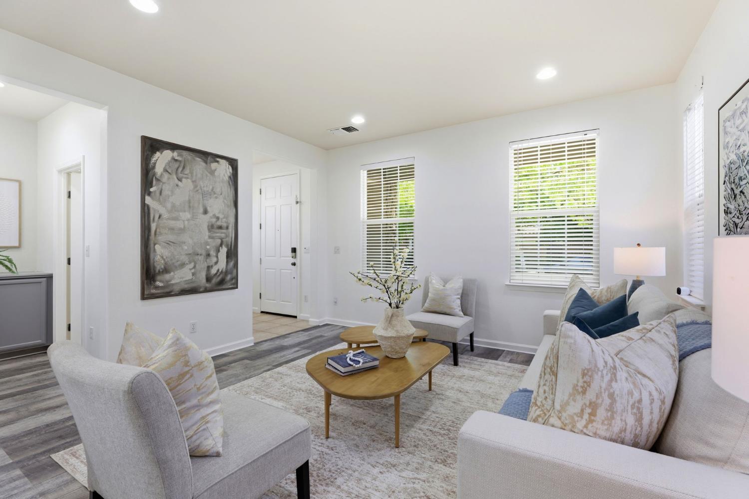 415 N Ventura Street
