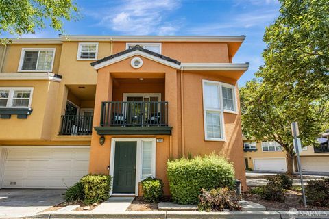3587 Fitzsimmons Common, Fremont, CA 94538 - #: 425050772