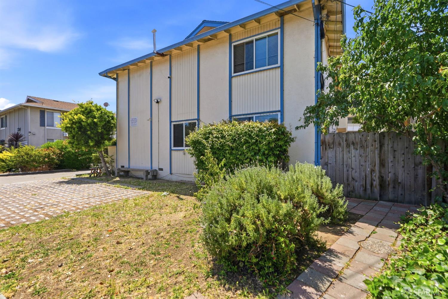 2108 Aldengate Way