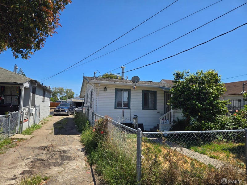 403 Smalley Avenue