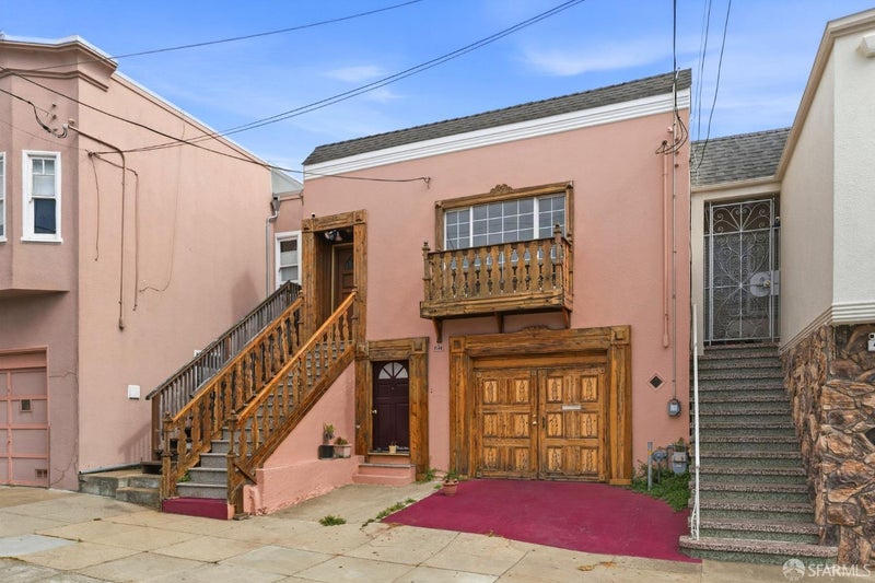 411 Vienna Street