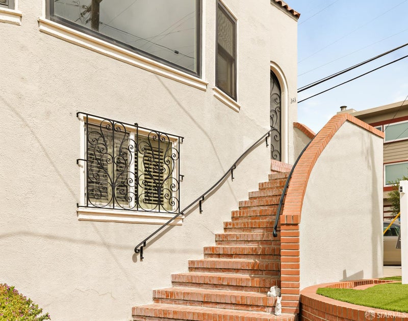 343 Naylor Street