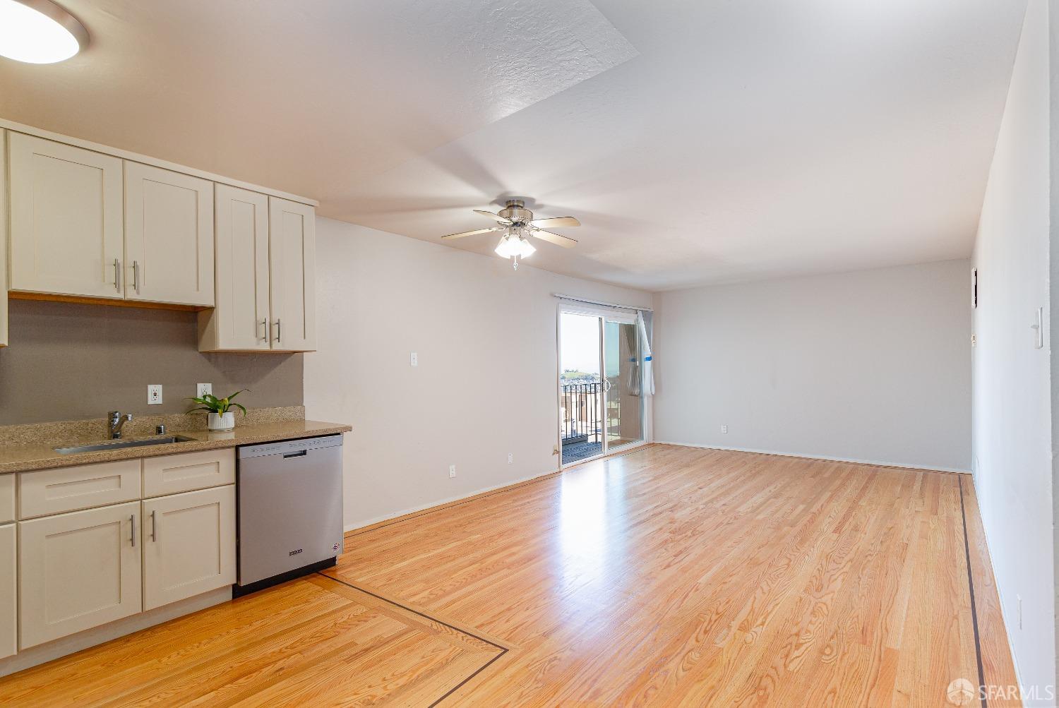 MLS: 425007491
