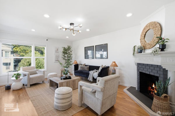 1 EDINBURGH ST, SAN FRANCISCO, CA 94112 - Image 09545a1d9dece455c40aeb4d762bd028/1795906117
