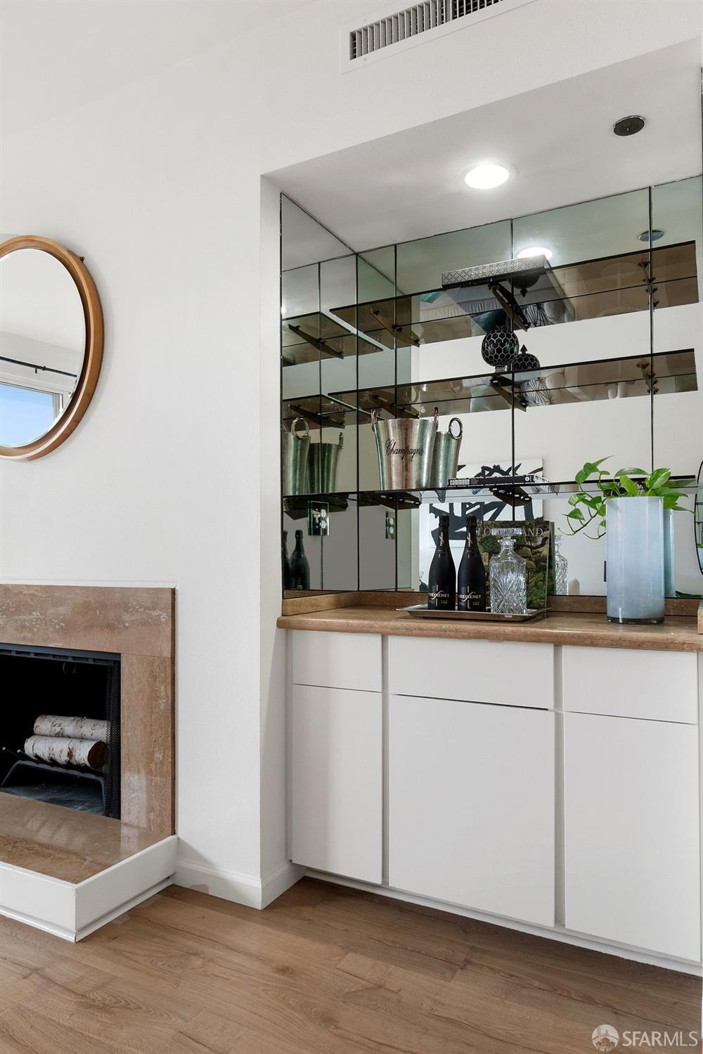 101 Lombard Street 104E