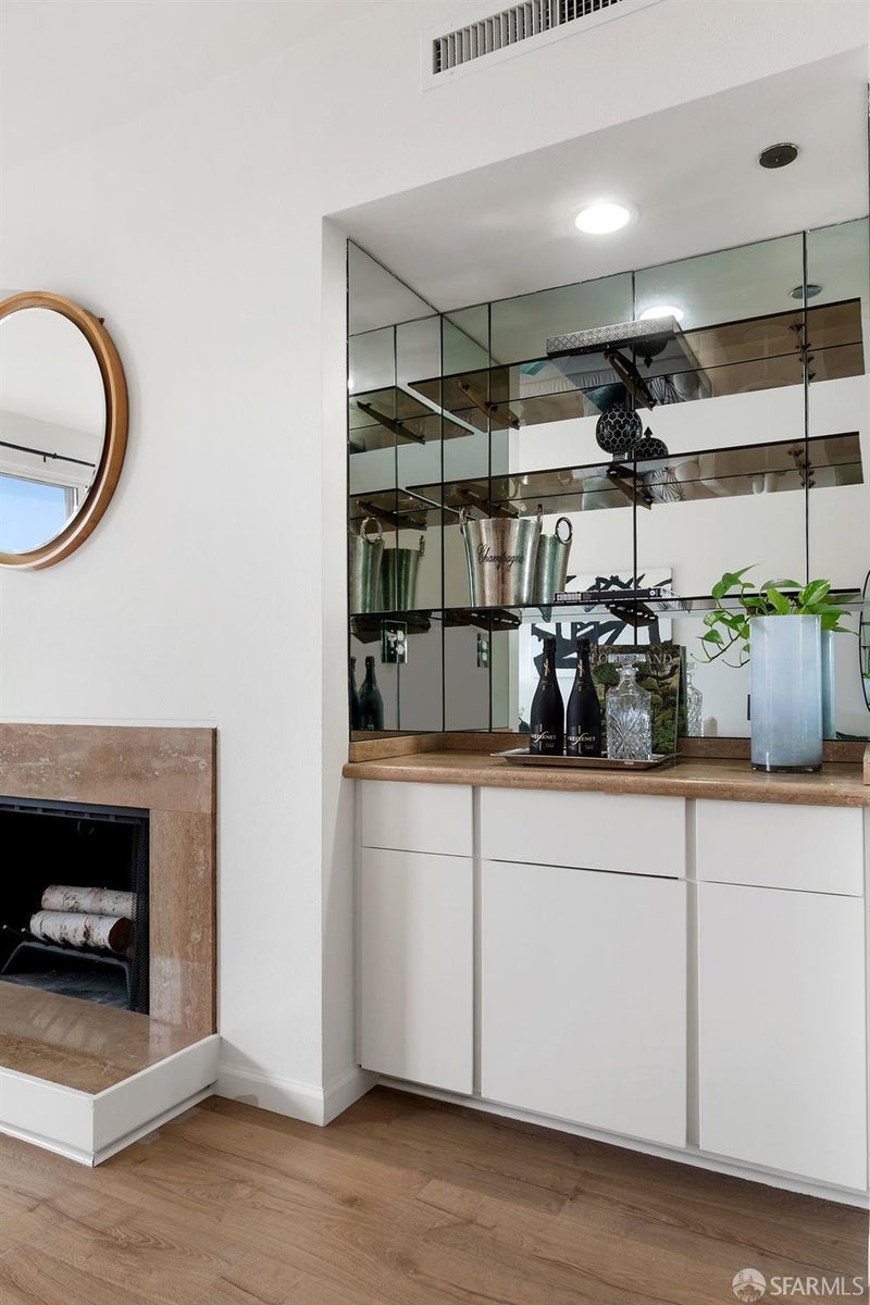101 Lombard Street 104E
