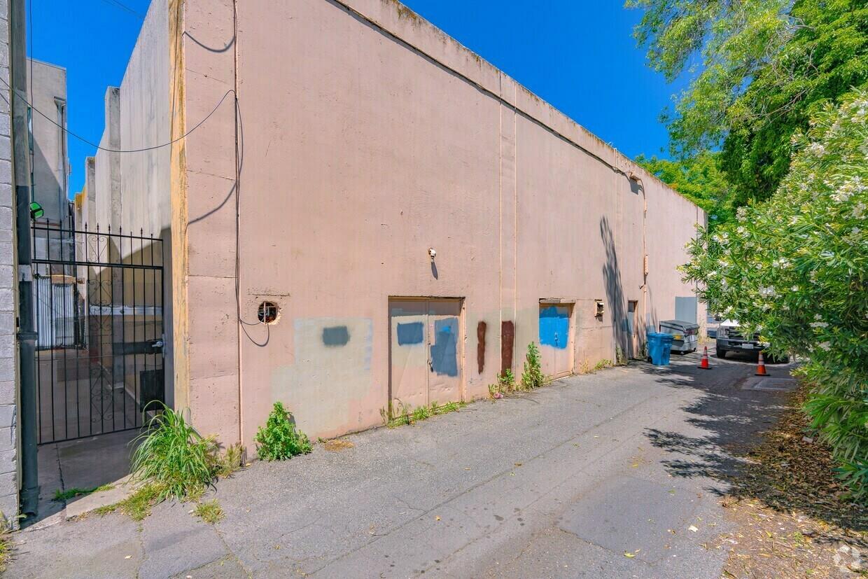 412 D Street