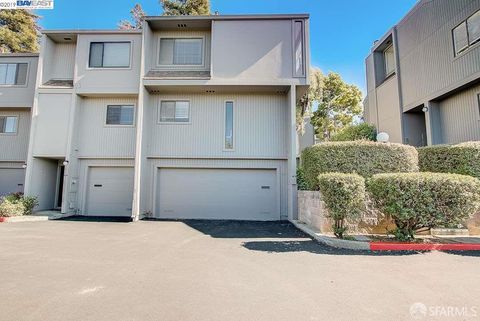 Property photo of 1036 Clubhouse Drive, Hayward, CA 94541