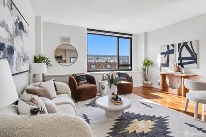 250 King Street 572 San Francisco CA 94107